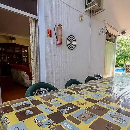 Spacious With Private Pool In Villa *