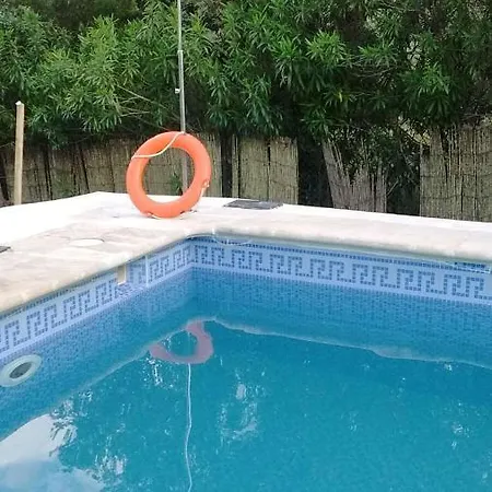 Villa Spacious With Private Pool In Valdecaballeros