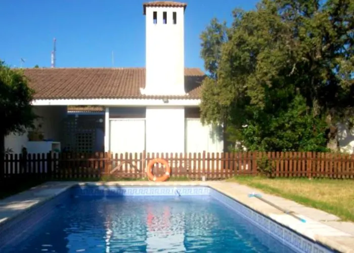 Spacious With Private Pool In Villa