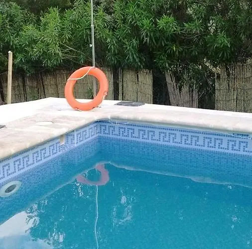 Villa Spacious With Private Pool In Valdecaballeros