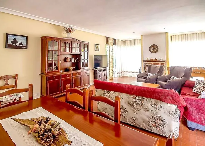 Spacious With Private Pool In * Valdecaballeros