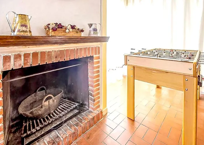 Spacious With Private Pool In Valdecaballeros