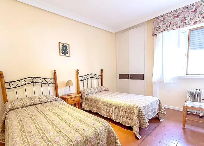 Spacious With Private Pool In Villa