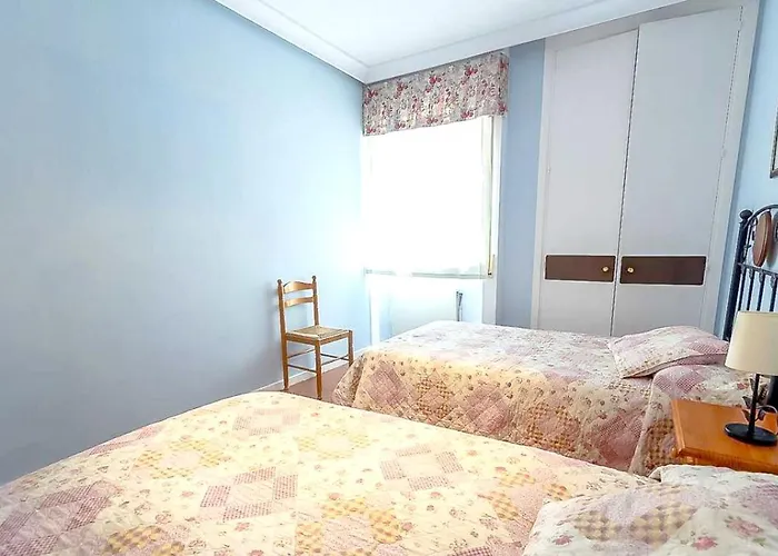 Spacious With Private Pool In Villa